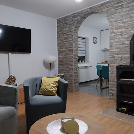 Apartment Petra I Nikola Селище Дрежницько Екстер'єр фото