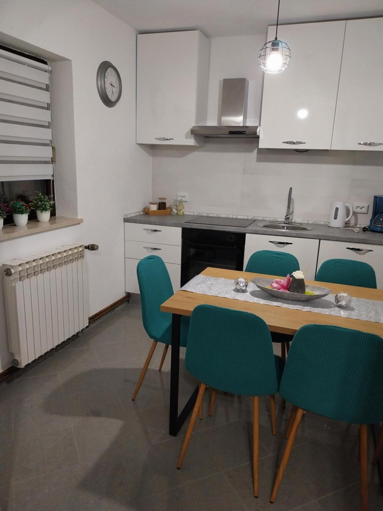 Apartment Petra I Nikola Селище Дрежницько Екстер'єр фото