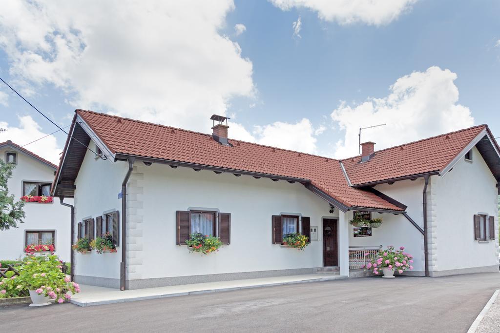 Apartment Petra I Nikola Селище Дрежницько Екстер'єр фото