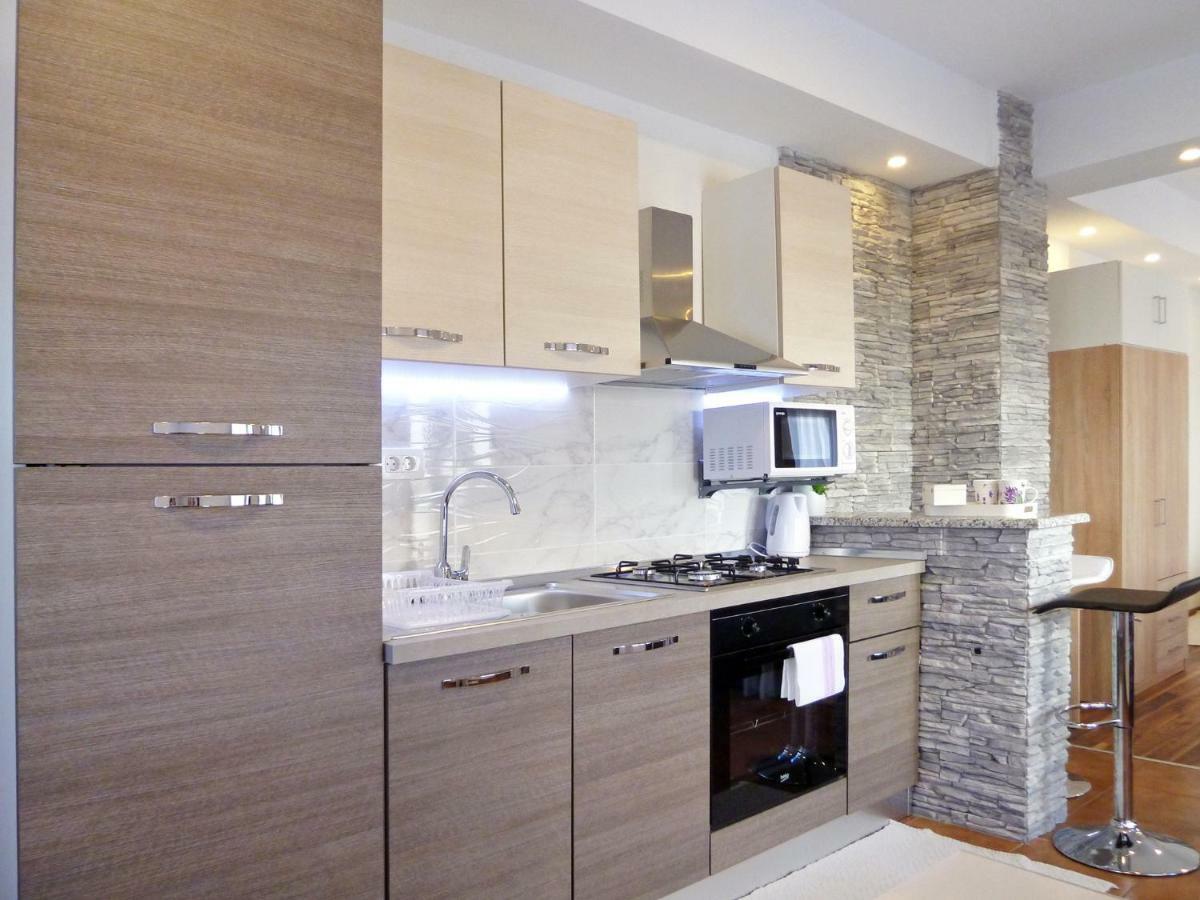 Apartment Petra I Nikola Селище Дрежницько Екстер'єр фото